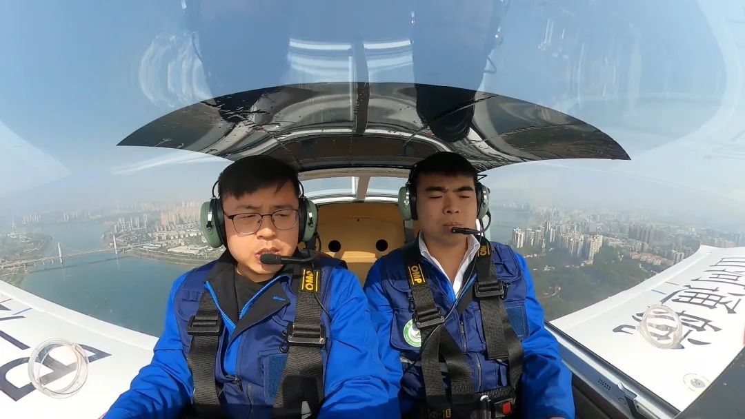 空地协同显身手!湖南航空应急救援队山河机组开展特情处置应急演练