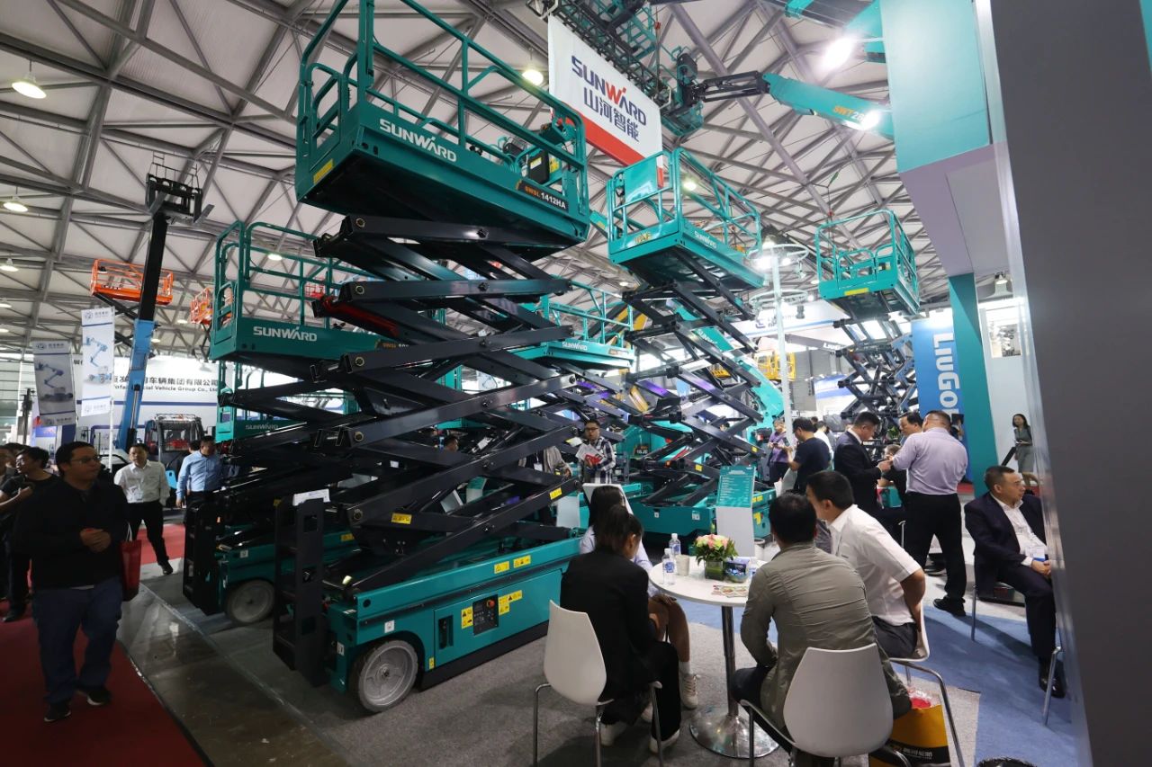 精品出击,闪耀魔都!山河智能全系列高空机械亮相2023亚洲国际高空展