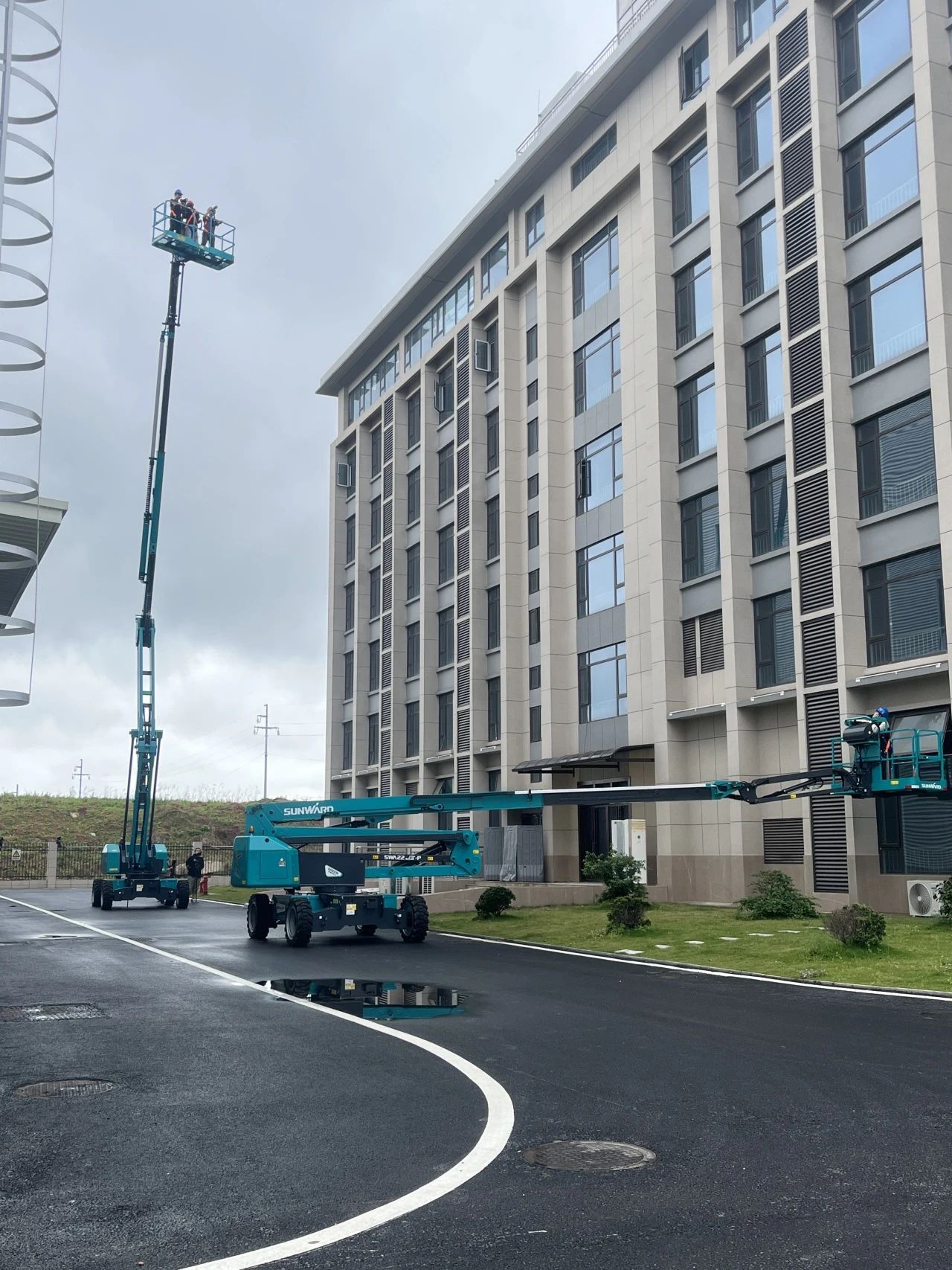 山河智能高空机械亮相《开始推理吧3》,与明星共赴