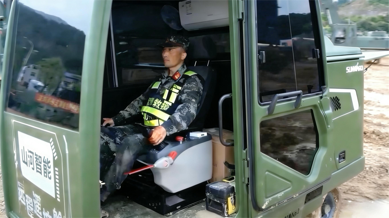 智能遥控挖掘机获评湖南省制造业单项冠军,彰显山河智能创新实力