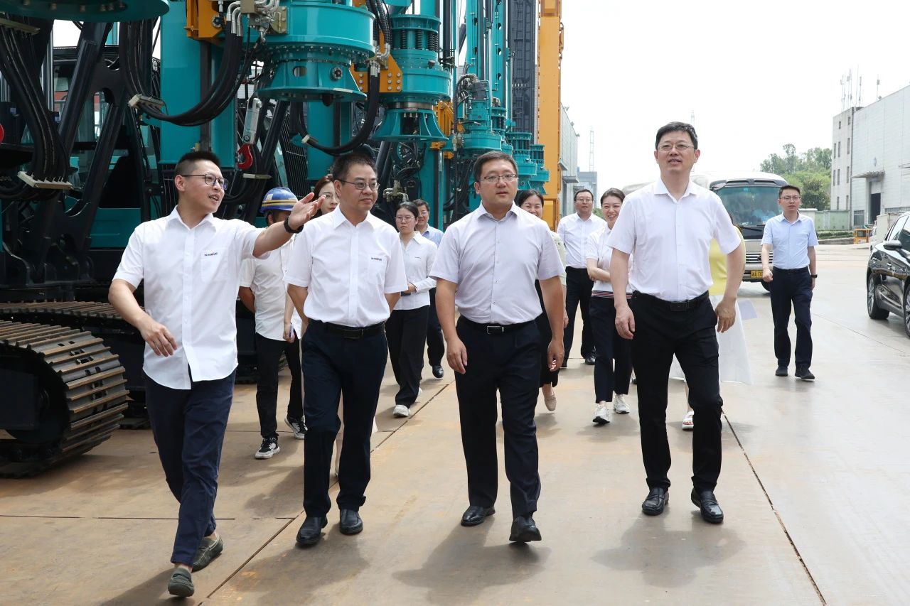 商务部自贸区港司调研山河智能