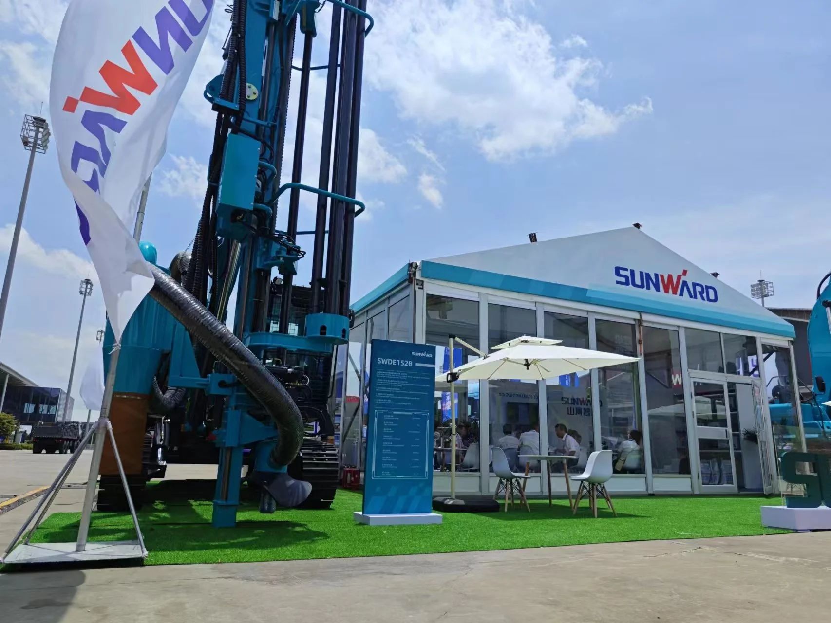 逐梦非洲，携手同行！山河智能亮相第三届中非经贸博览会