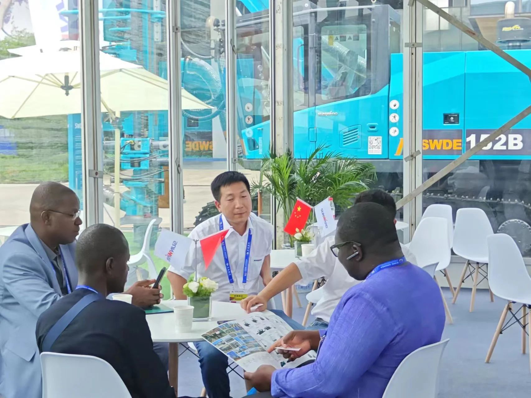 逐梦非洲，携手同行！山河智能亮相第三届中非经贸博览会