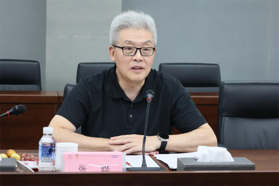 中国五矿工会主席、职工董事张晔到山河智能调研交流