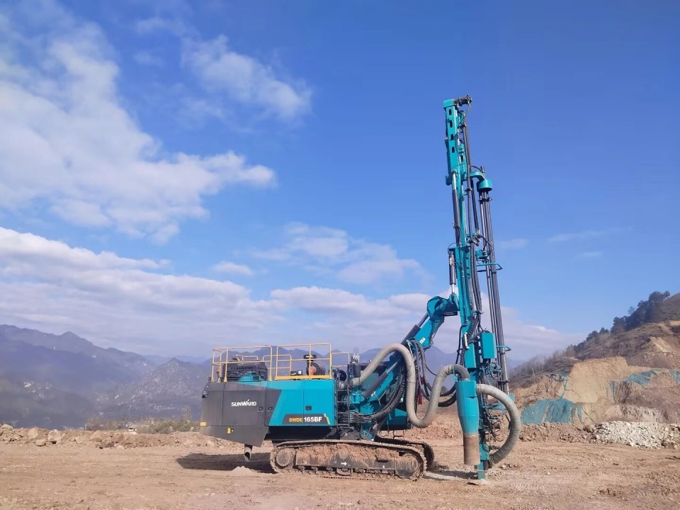 创新引领，实力见证！山河智能明星产品荣登“2025工程机械TOP10年度榜”